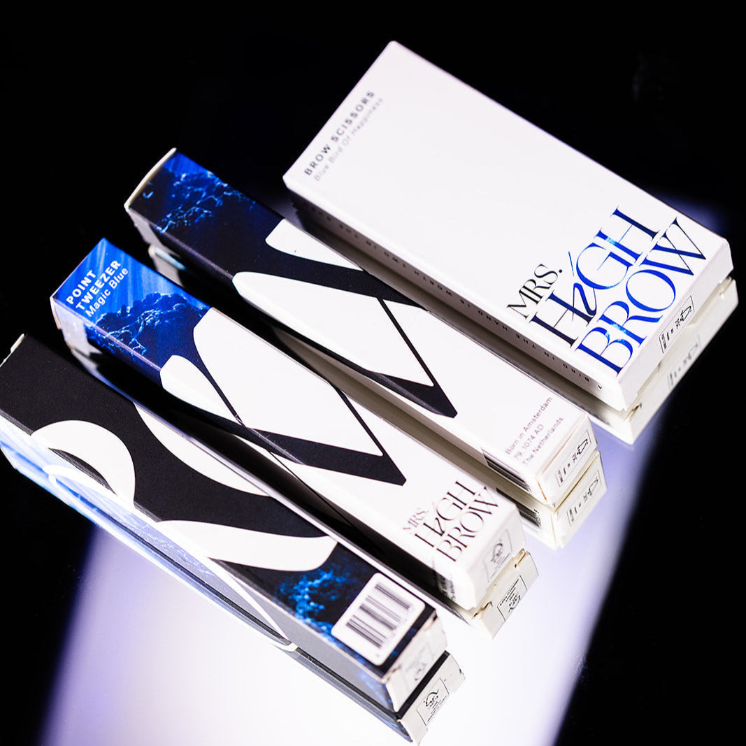 Mrs Highbrow Magic Blue Point Tweezer - BVShop