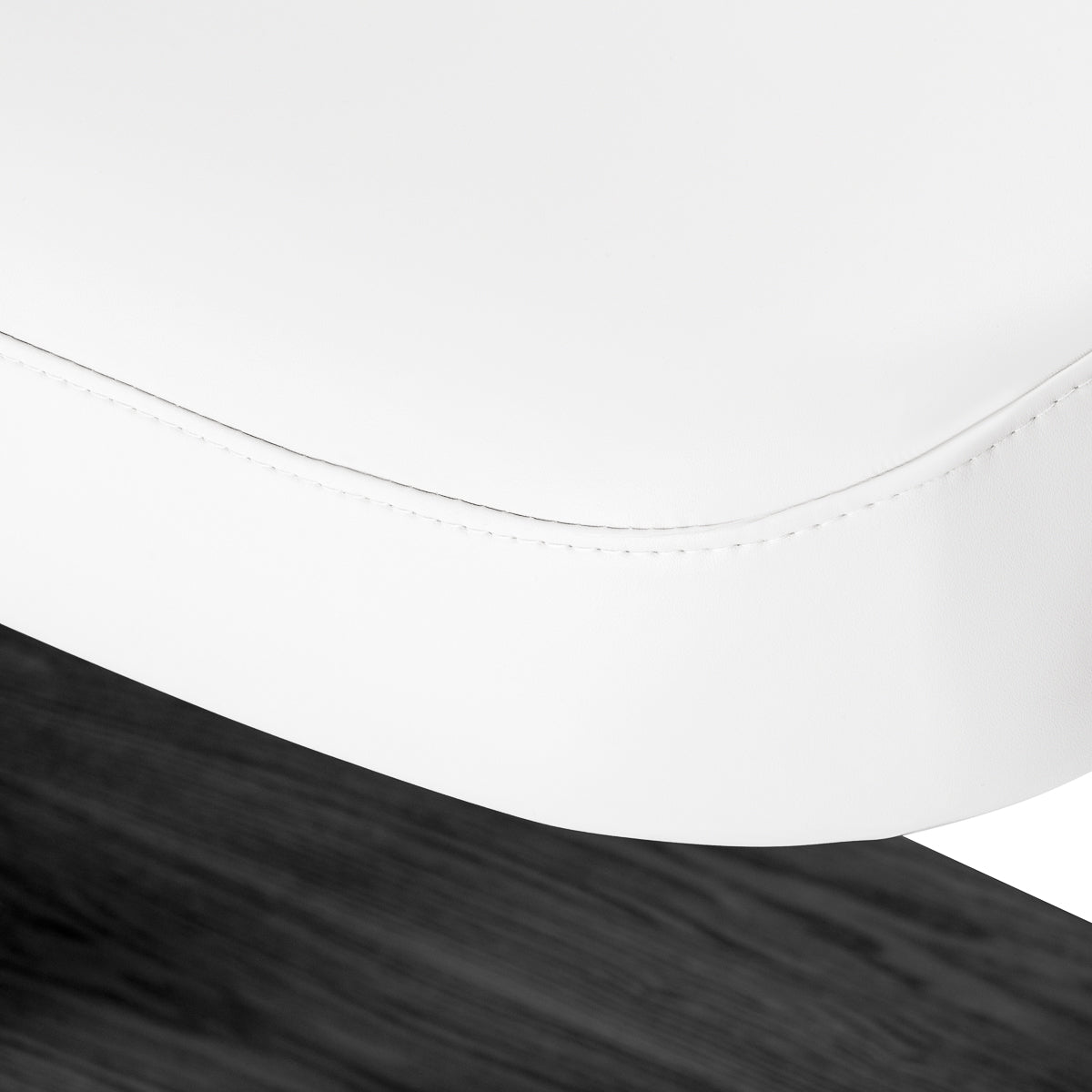 Sillon Relax · baltas / juodas · užvalkalo krašto siūlė