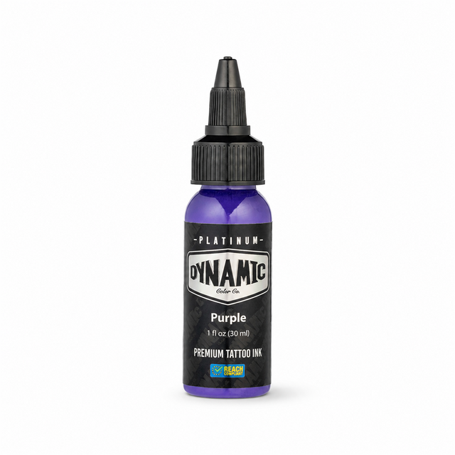 Dynamic Platinum Purple tatuiravimo dažų 30ml buteliukas baltame fone su švelniu natūraliu šešėliu